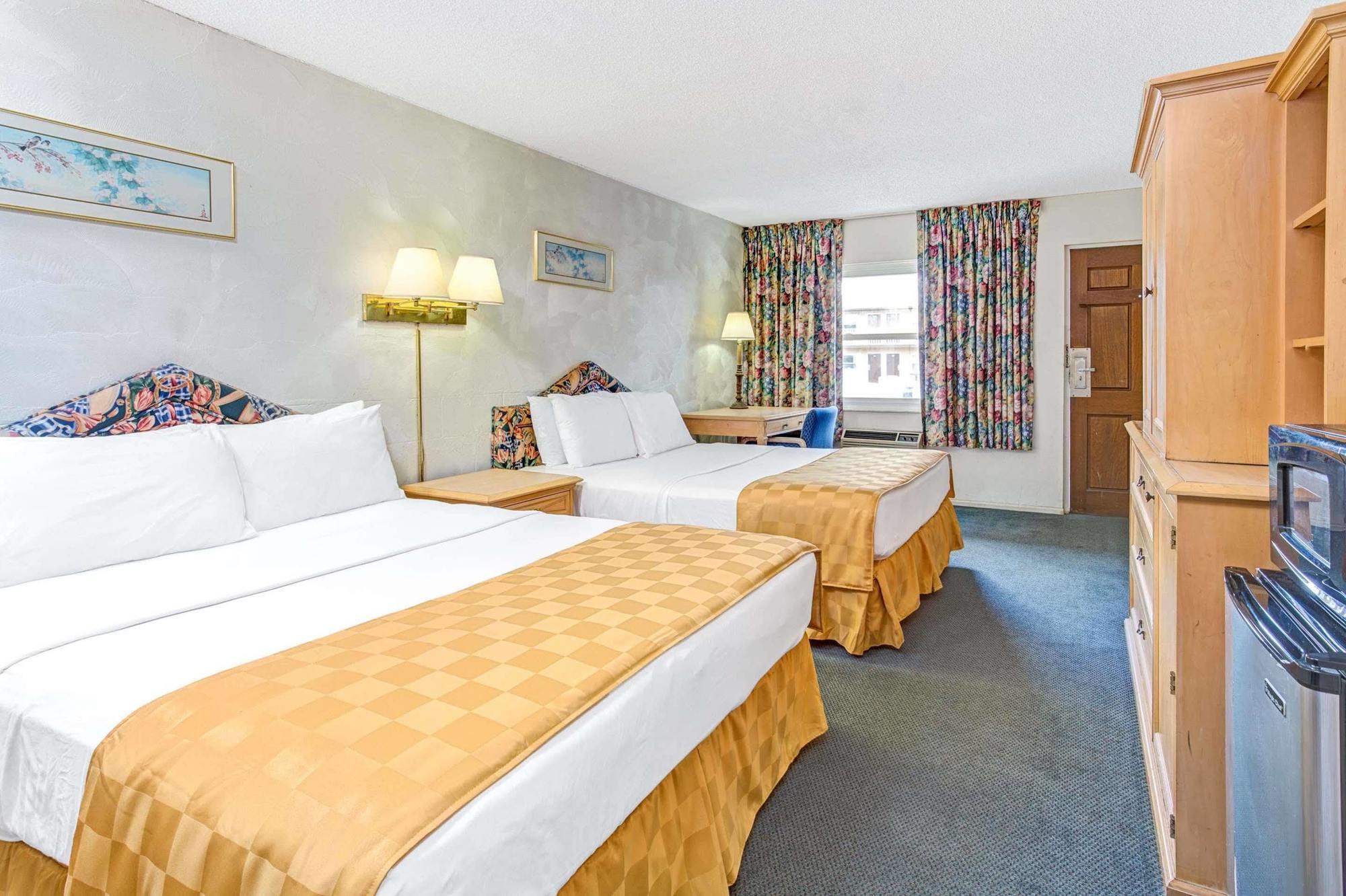 Knights Inn Киссимми Экстерьер фото